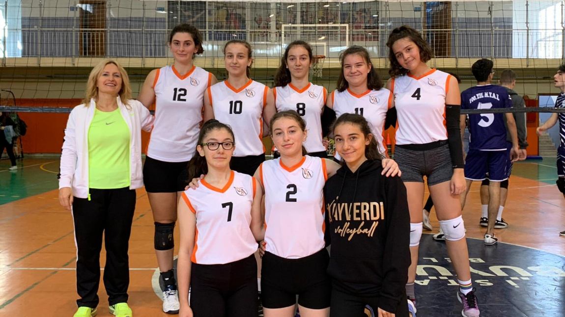 KIZ VOLEYBOL TAKIMIMIZ GRUP BİRİNCİSİ OLDU