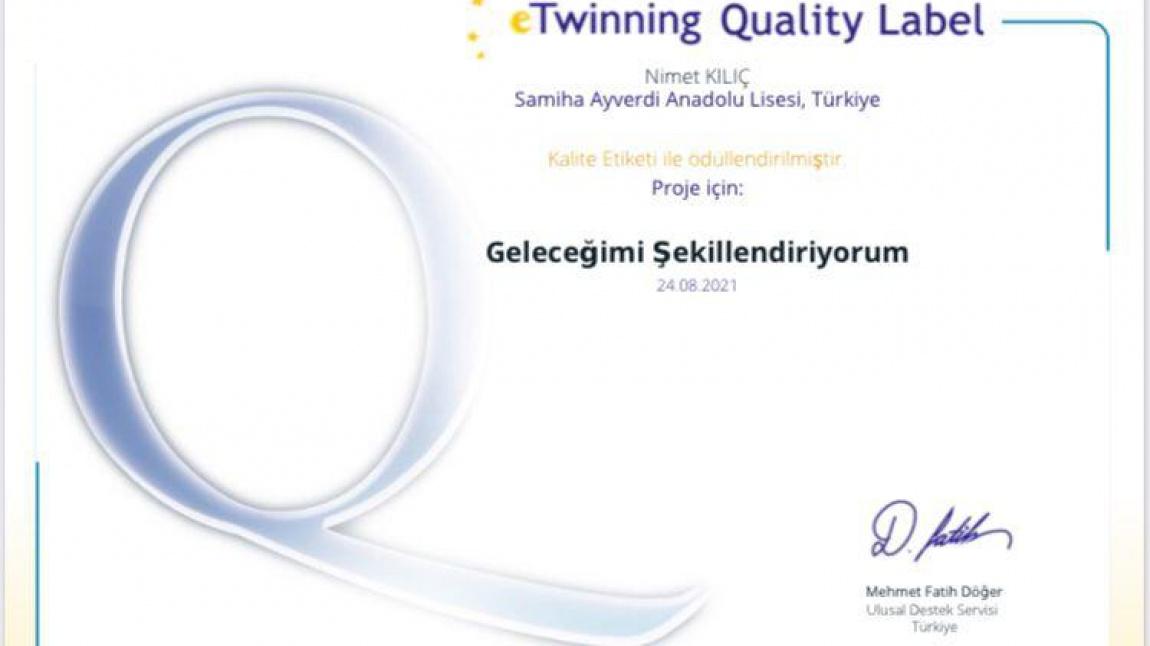 E TWINNING PROJESİ İLE ULUSAL KALİTE ETİKETİ ÖDÜLÜ ALDIK